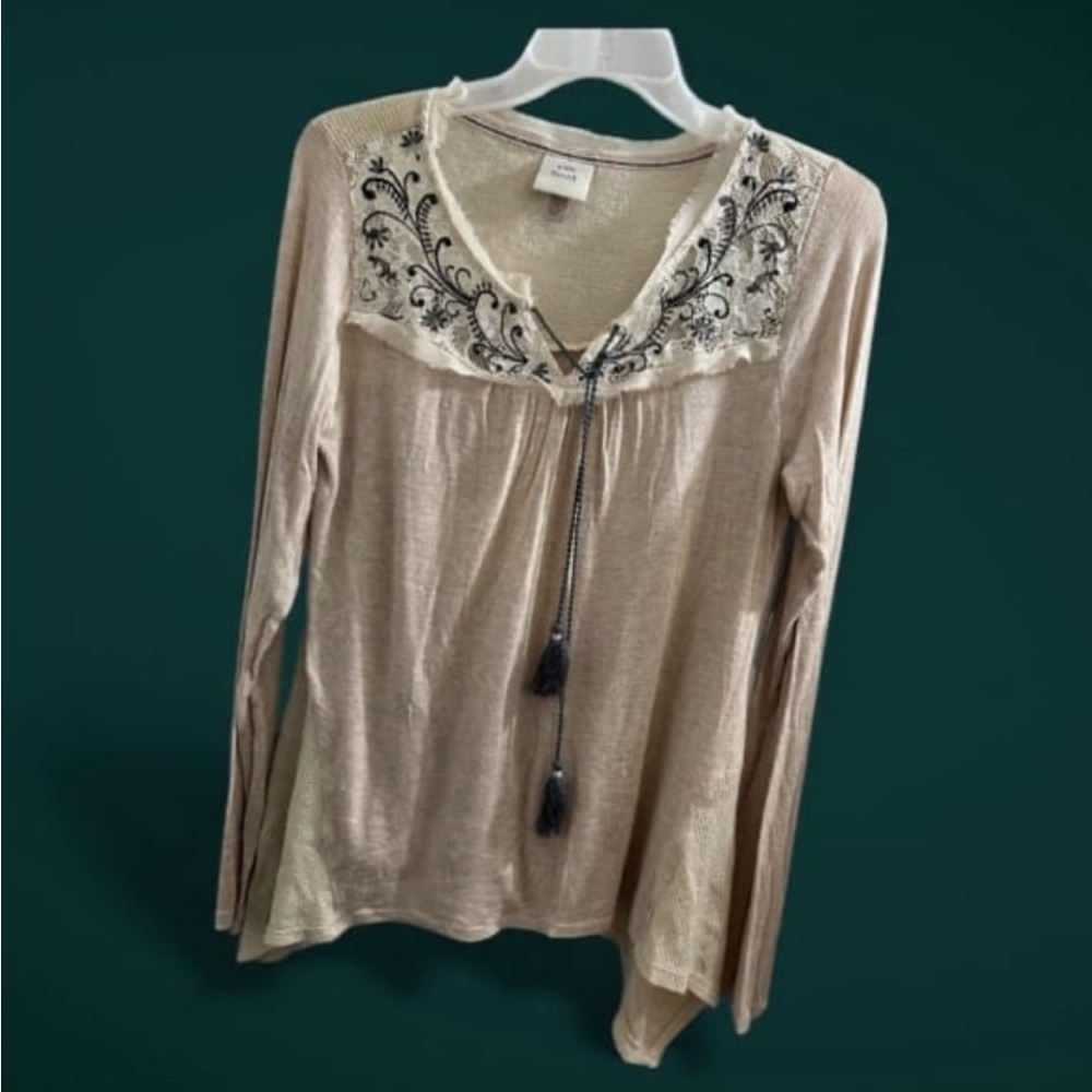 1940. Knox Rose Tan Embroidered Blouse with Tassels